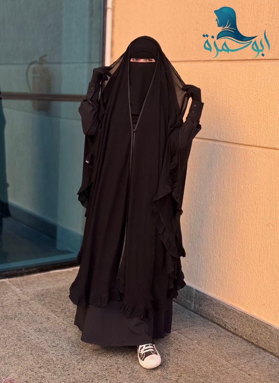 عبايات عصرية فاخرة